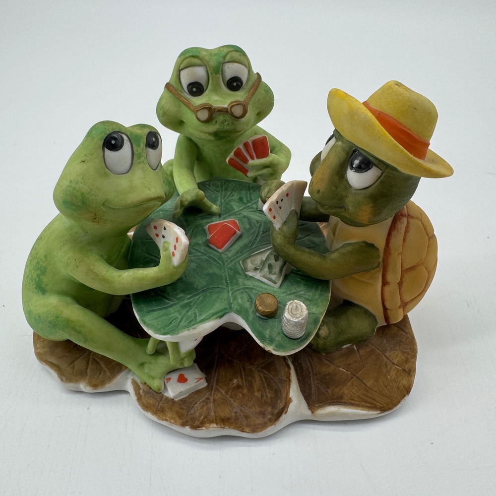 Enesco Frogs & Turtle‎ Playing Poker Figurine 1976 Vintage Green Excellent E-871